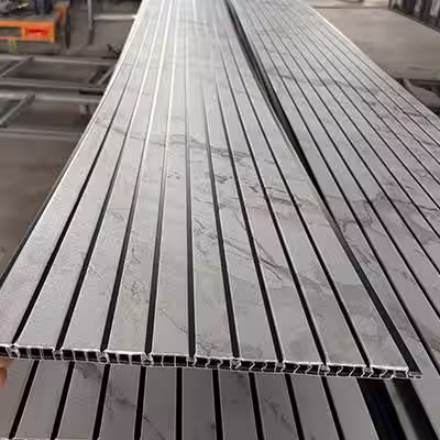 Panel Siling Palsu Gantung PVC 300x8mm Fabrikal Langsung dan Sistem Pelapisan Dinding Beralur 9-Alur untuk Borong