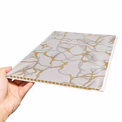 Großhandel direkt ab Werk aus China: flache, goldene Marmor-PVC-Hohlraum-Deckenplatten, wasserdichte Deckenplatten mit Nut- und Federverbindung